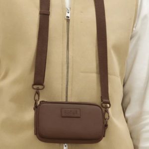 Dagne Dover Mara phone sling